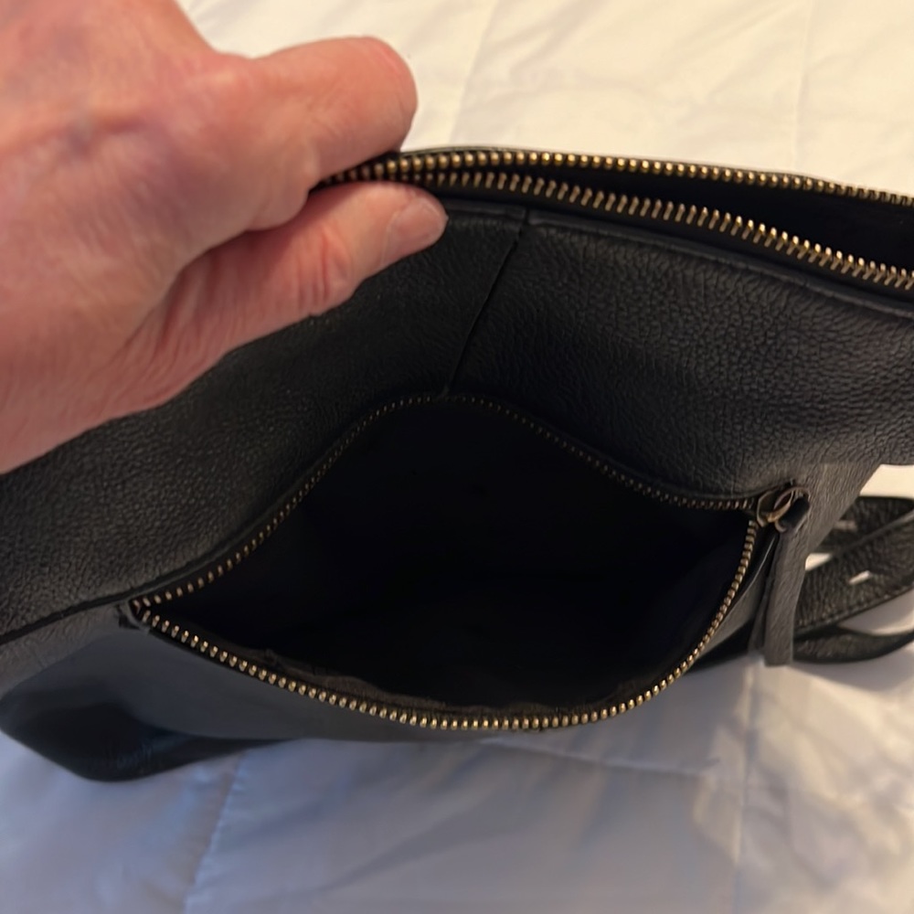 Lucky Brand hobo crossbody, black pebble leather - Picture 7 of 12